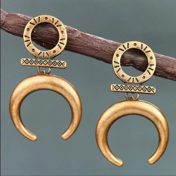 BRONZE WESTERN MOON DECOR C DROP EARRINGS - Picture 2 of 3
